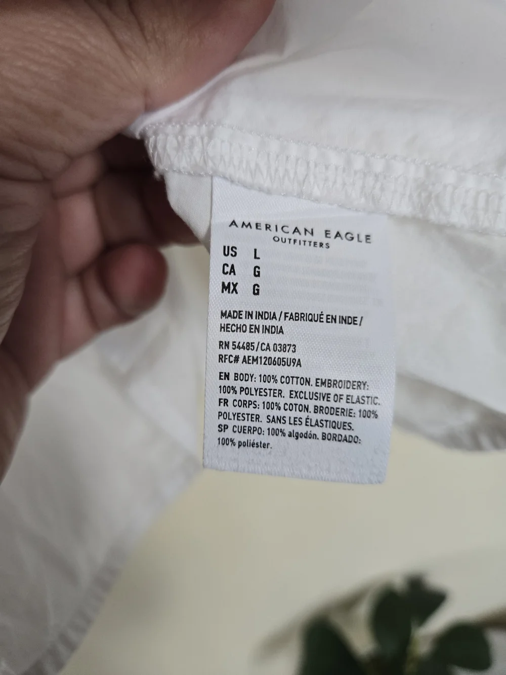 American Eagle Outfitters White Eyelet Puff-Sleeve Smocked Peplum Top Size L - Picture 4 of 4